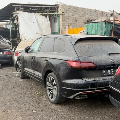 volkswagen touareg r-line