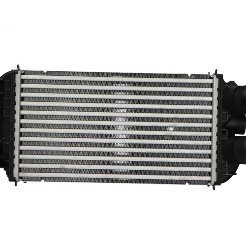 INTERCOOLER PSA 208 / 2008 / DS3 / C4 III OPEL CORSA / MOKKA Référence origine : 9824742280 - 9828172180 - 98247422 - 9828172