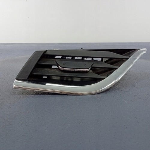 GRILLE DE VENTILATION POUR SKODA OCTAVIA IV (TH094) (5E4819701B/5E4819701) - NUMÉRO D'ORIGINE